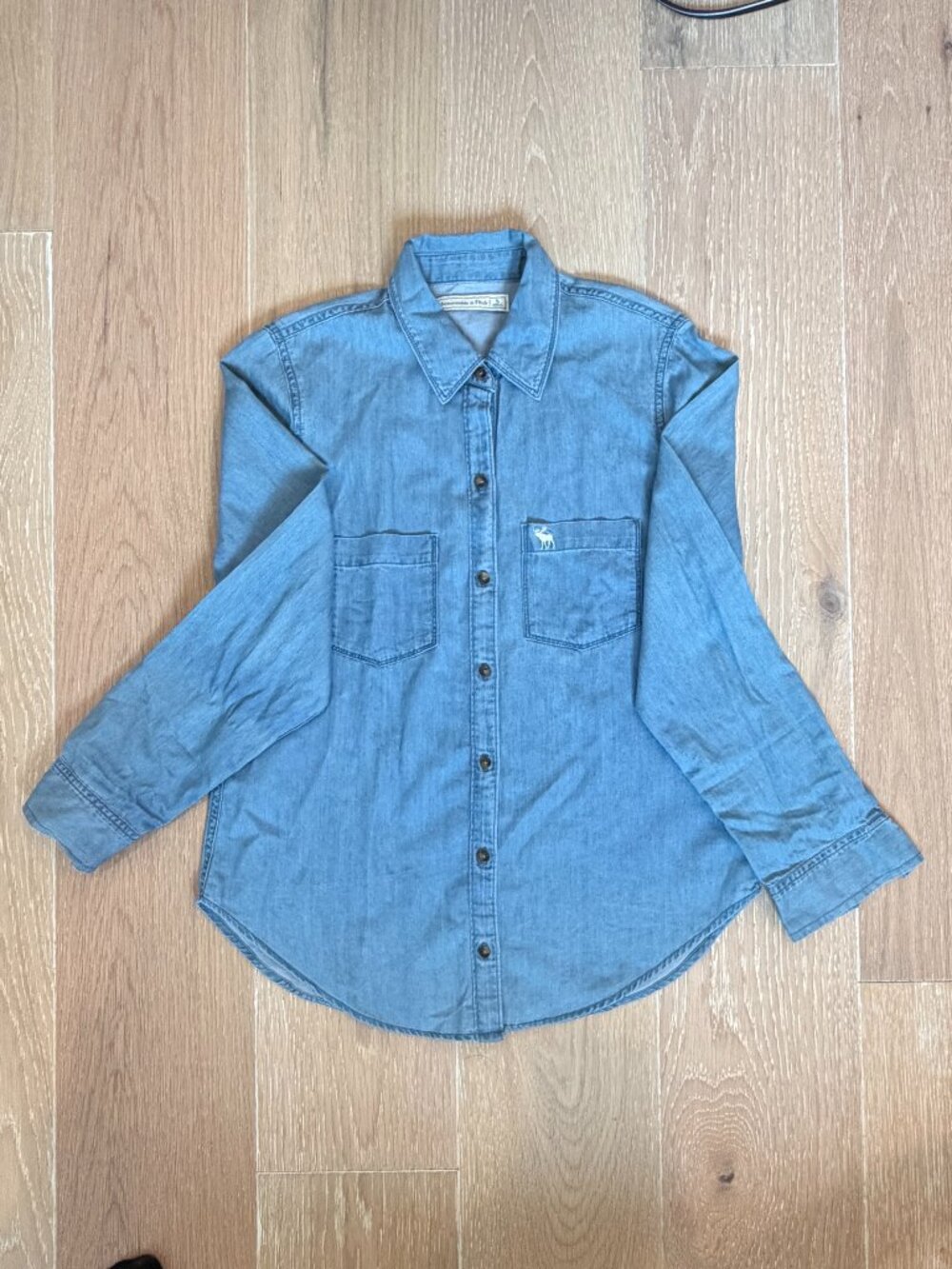 Abercrombie and Fitch Women Button-up Shirt